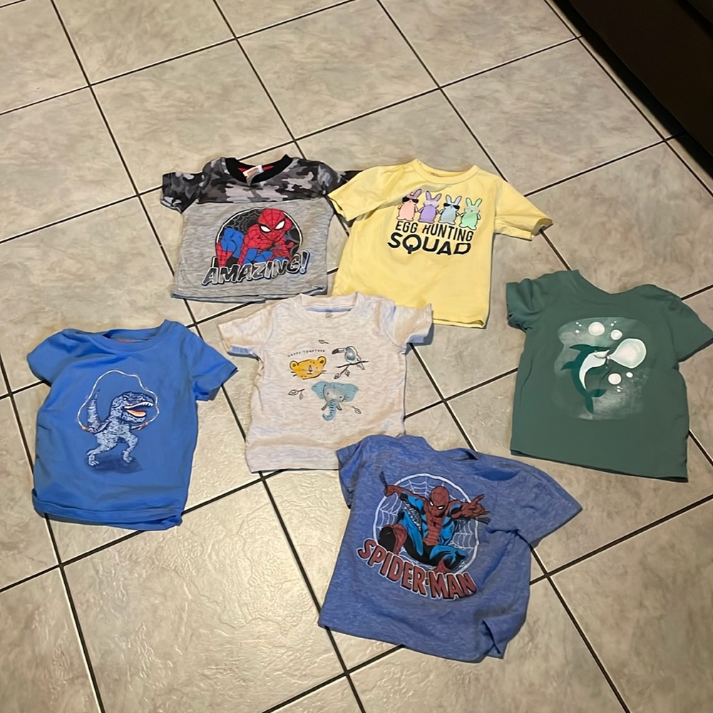 Boys t-shirt bundle (6) size 2t